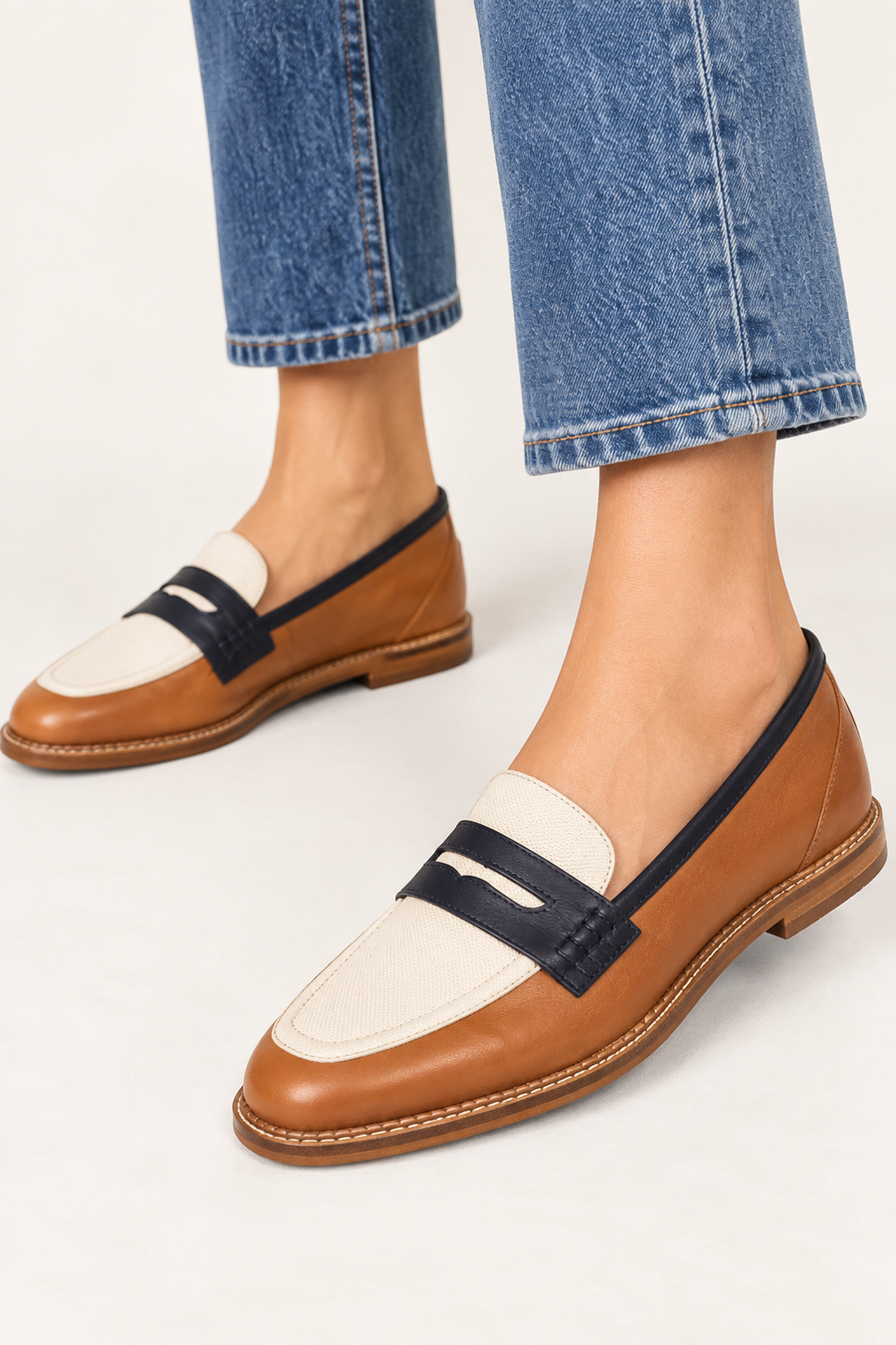 Amelie Classic Brown Loafer