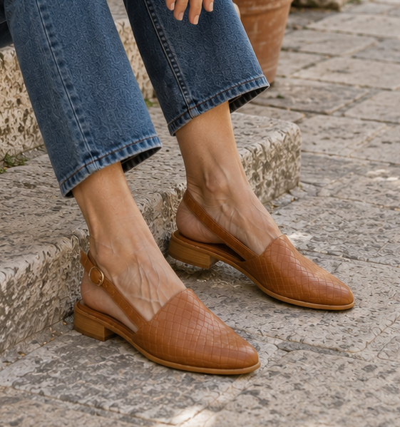 Ismeris Versatile Braided Pointed Sandals