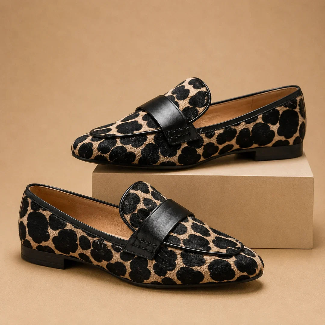 Paula Sharp Style Slip-On Loafers
