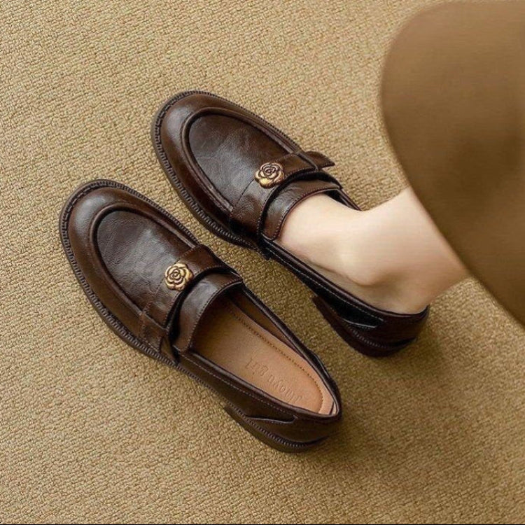 Elegant Floral Buckle Leather Loafers