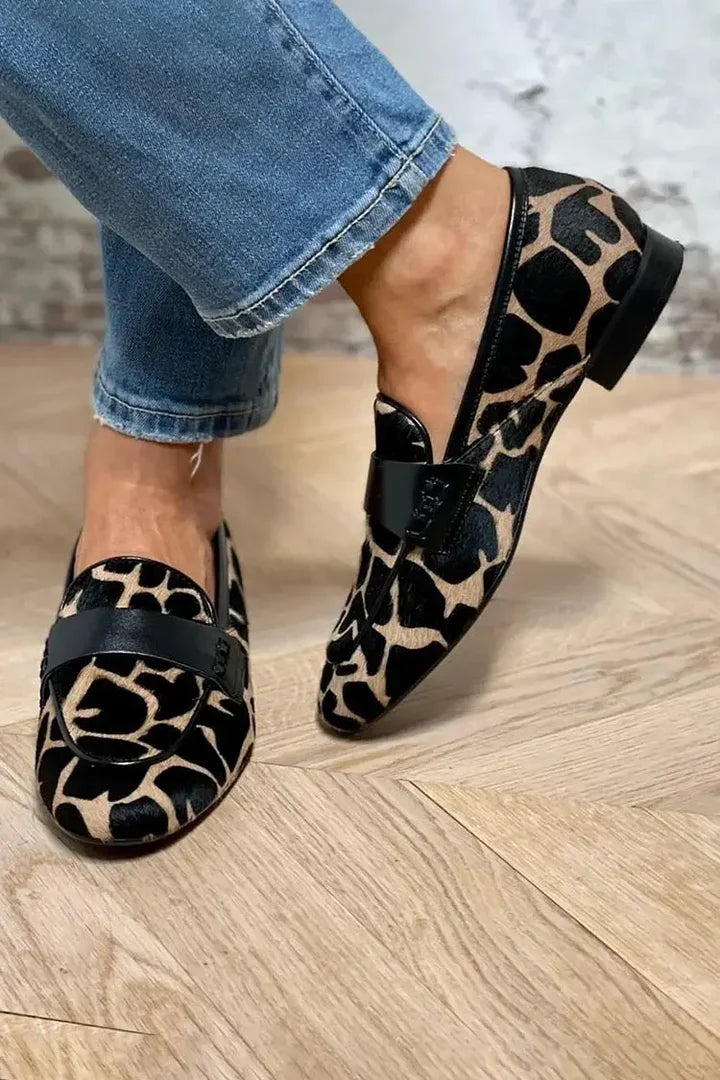 Paula Sharp Style Slip-On Loafers