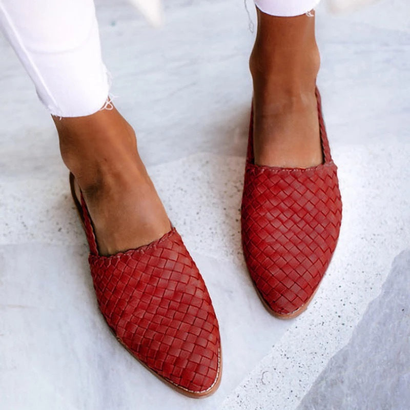 Ismeris Versatile Braided Pointed Sandals